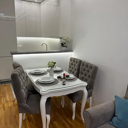 Mojsilovic Lägenhet Ub