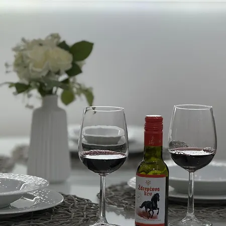 Mojsilovic Lägenhet